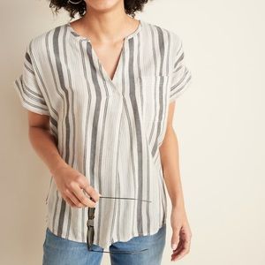 Old Navy NWT Split Envelope Neck Top